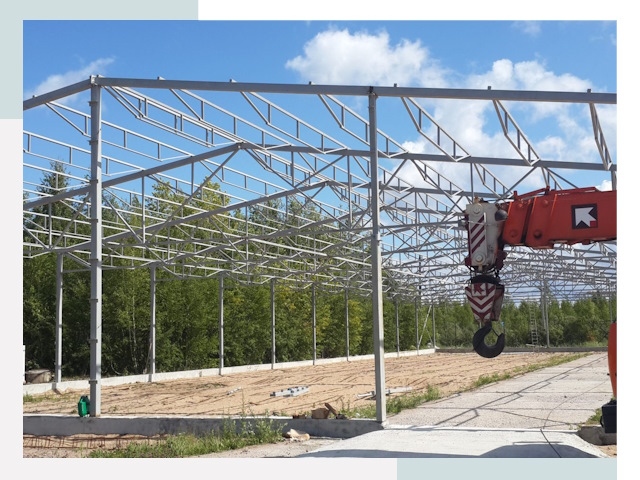 Строительство конюшен в Киселёвск от 617 руб. под ключ